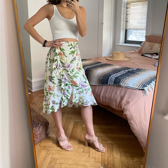 Amour Verte floral wrap skirt - Picture 2 of 3